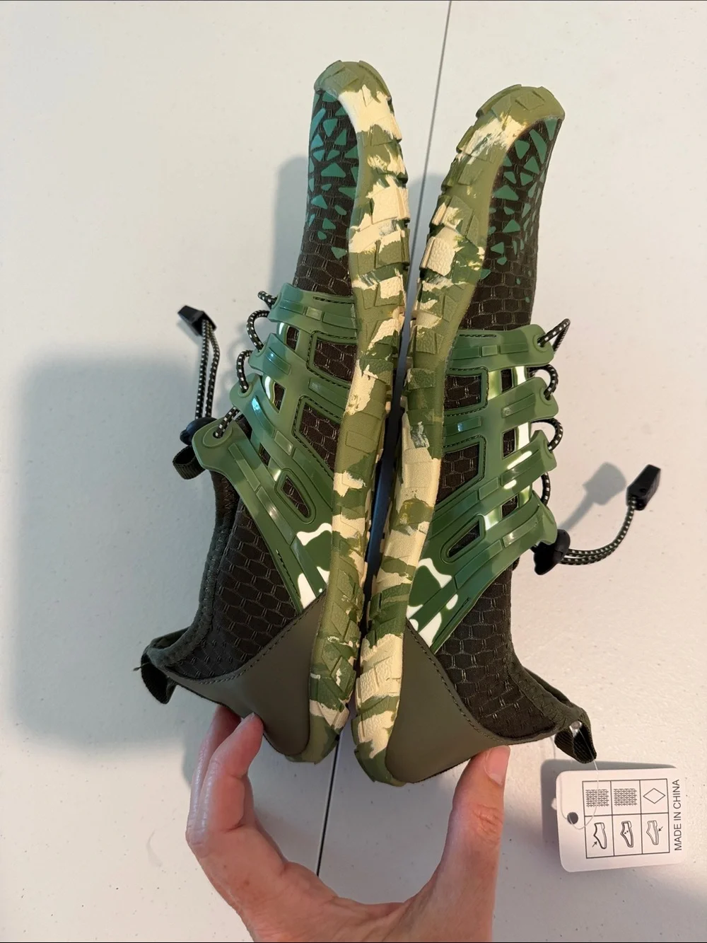 Army Green Men’s Water Shoes size 10
